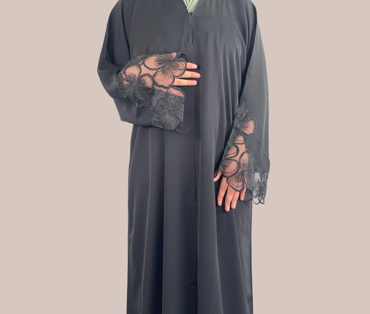 Abaya Nesrine